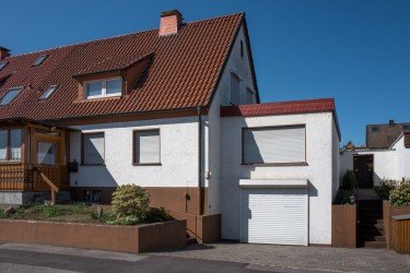 Hauptbild Doppelhaushälfte auf einem sonnigen Grundstück