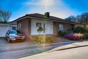 Hauptbild eleganter Winkelbungalow in erstklassiger Wohnlage