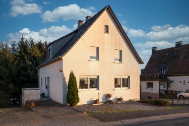 Hauptbild Ländlich gelegenes Familienhaus